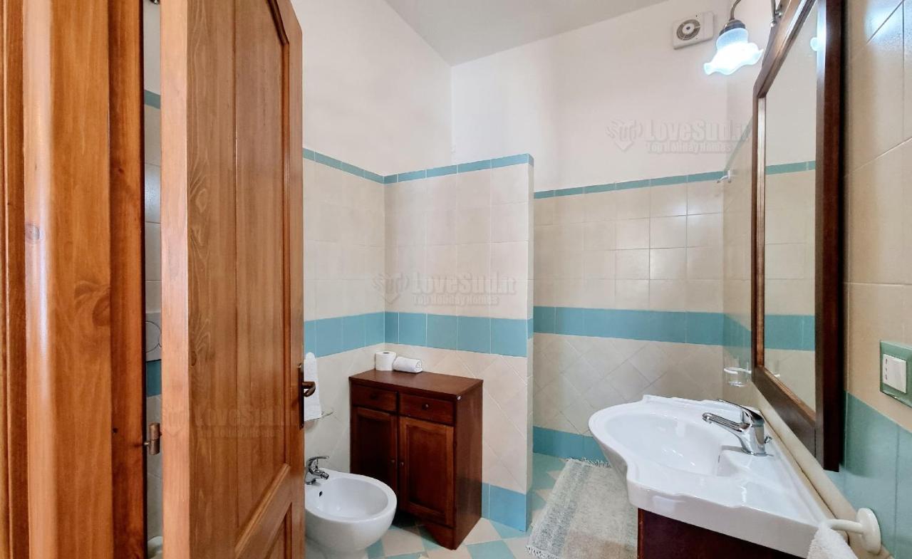 Casa Funnuvojere By Lovesud Corsano  Ngoại thất bức ảnh